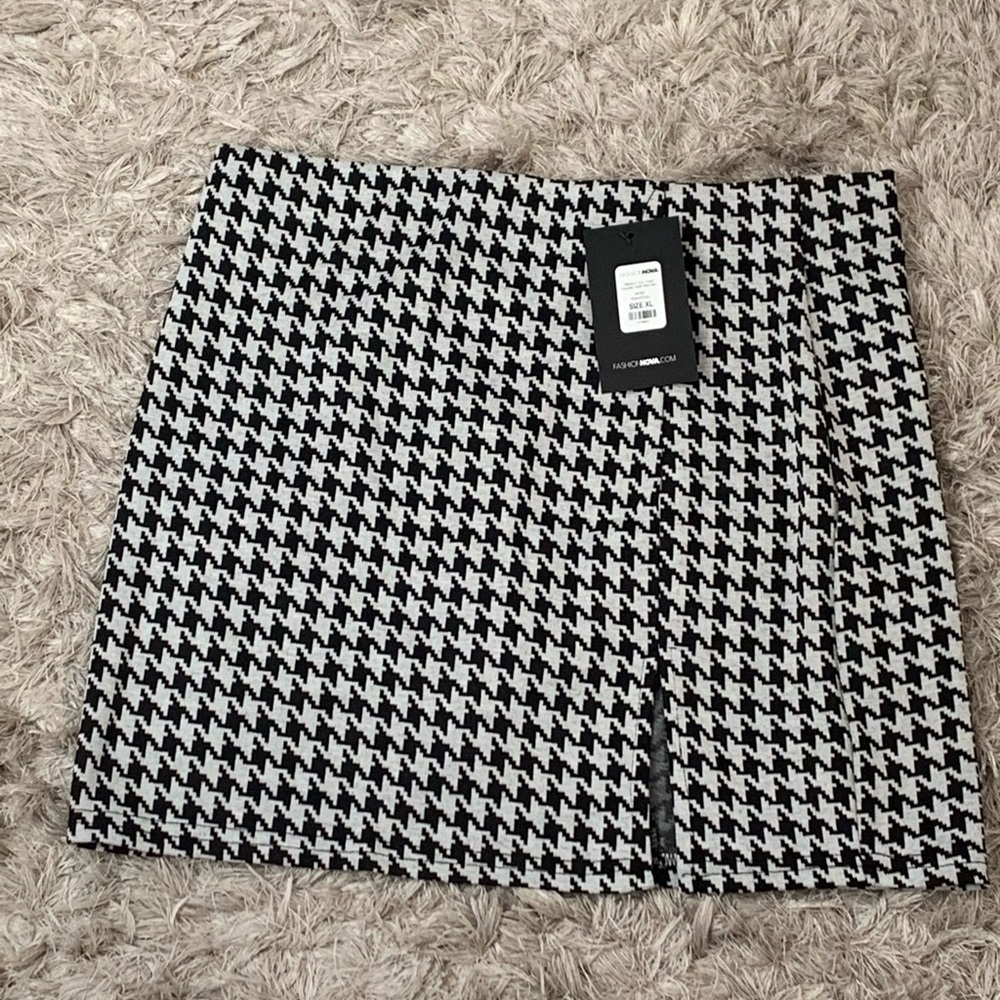 Houndstooth Skirt